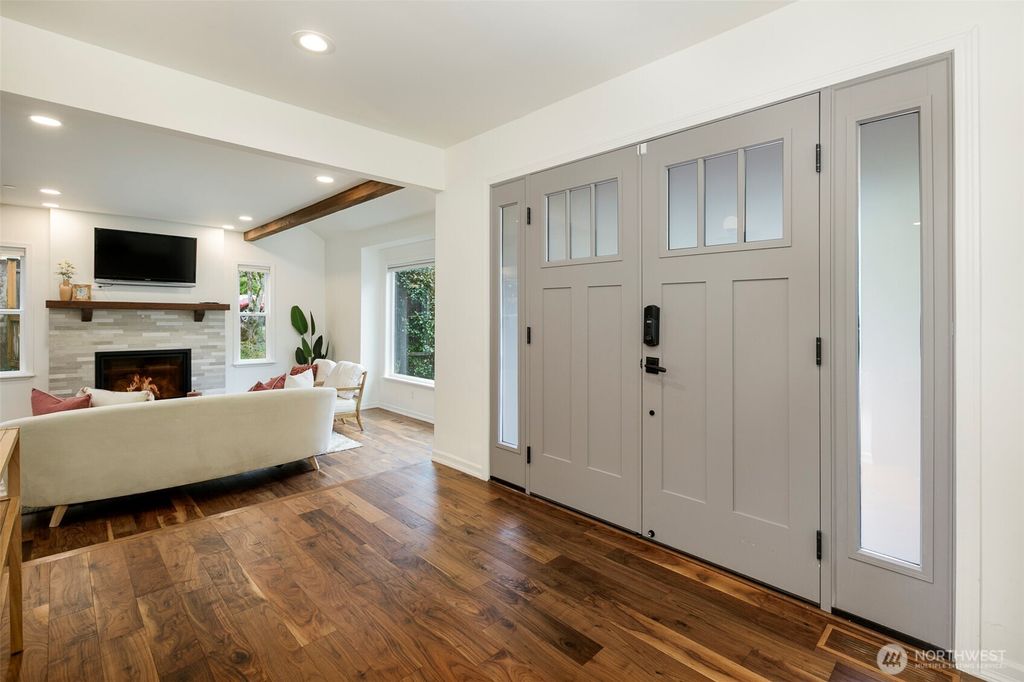 Photo of 16733 NE 41st Street, Redmond, WA 98052 (MLS # 2343439)