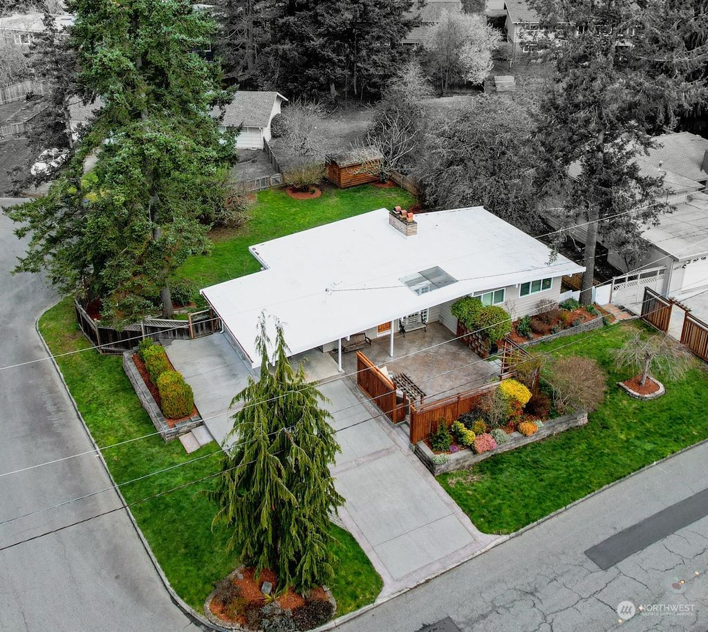 Photo of 15904 Main Street, Bellevue, WA 98008 (MLS # 2208965)