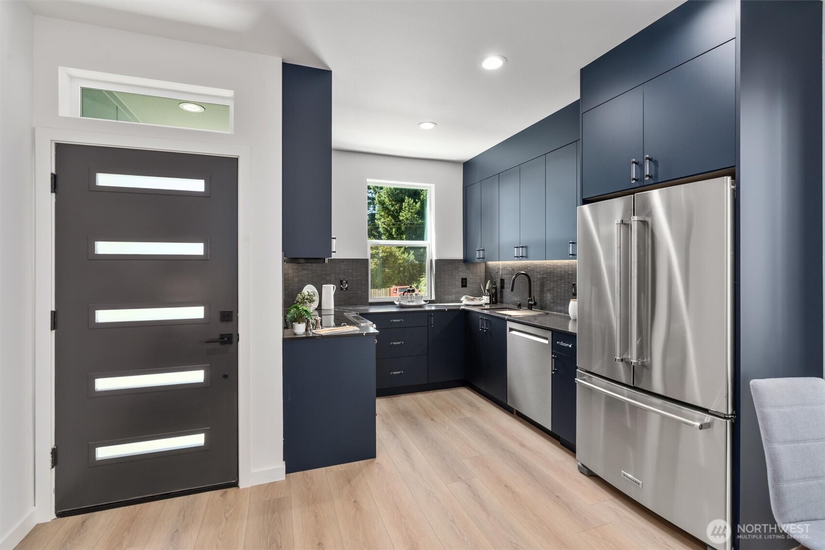 10750 Interlake Avenue N