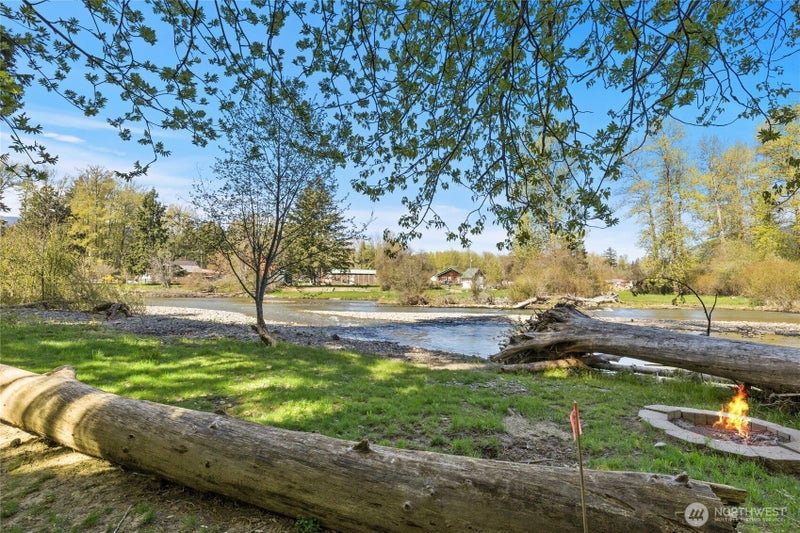 61 Heron Dr
