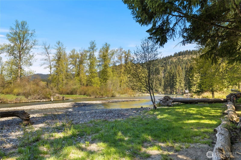 61 Heron Dr