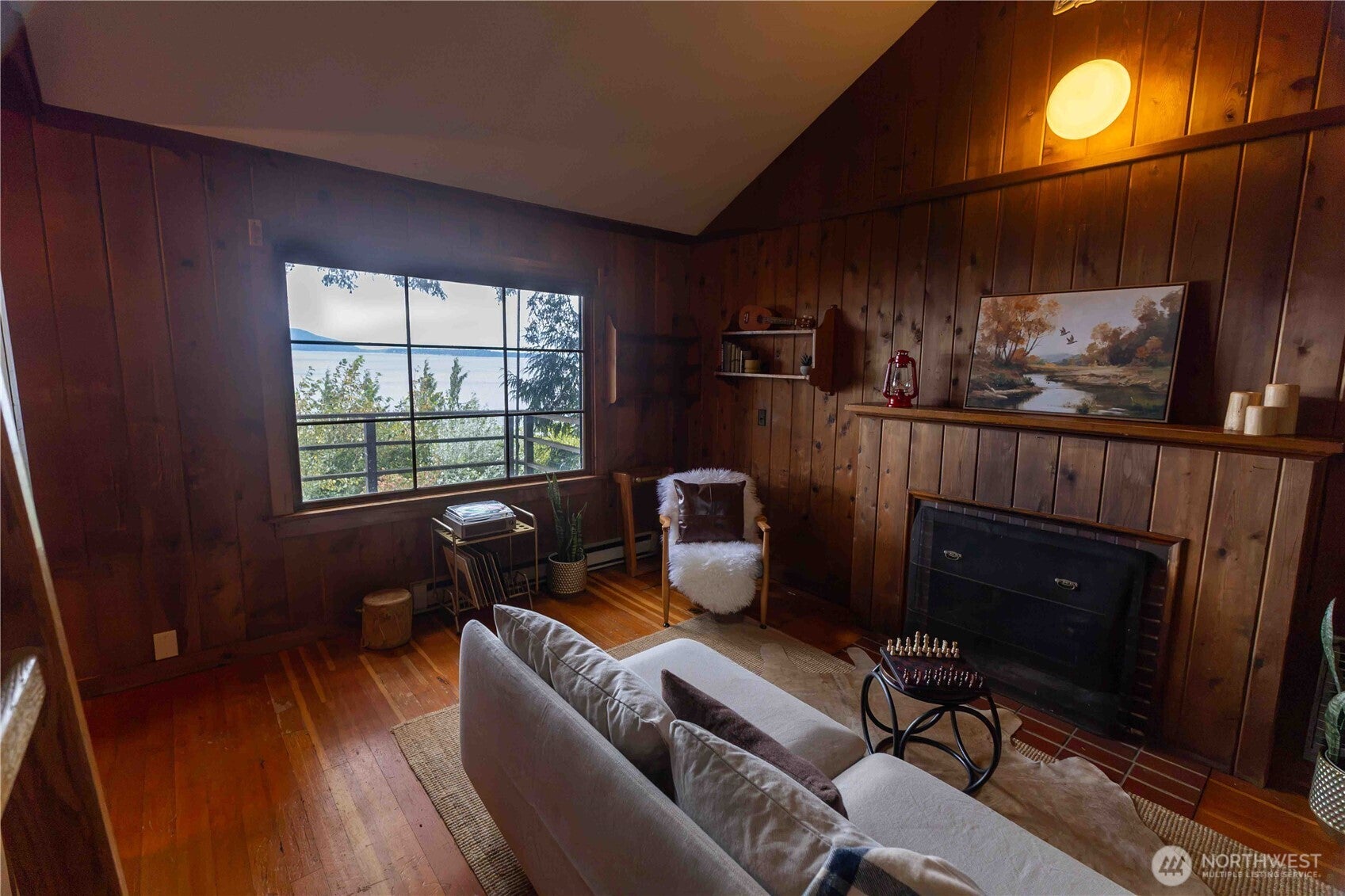 1083 Chuckanut Drive