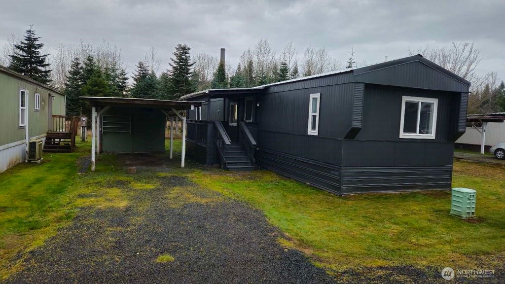 Photo of 316 W 2nd Street #8, Onalaska, WA 98570 (MLS # 2491591)