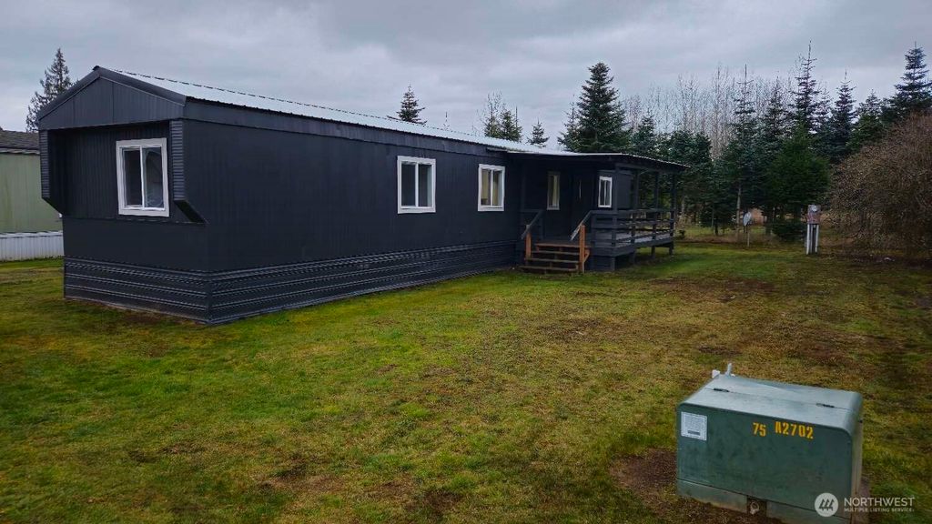 Photo of 316 W 2nd Street #8, Onalaska, WA 98570 (MLS # 2491591)