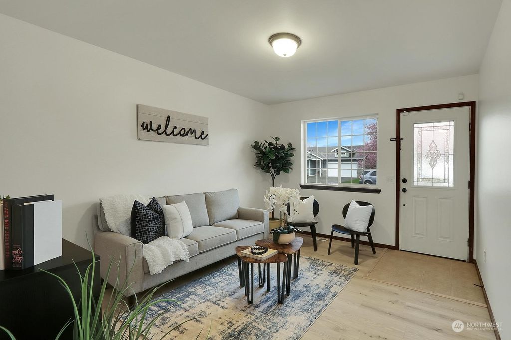 Photo of 5734 123rd Place NE, Marysville, WA 98271 (MLS # 2207328)