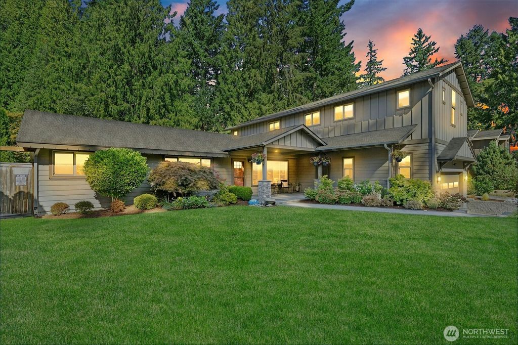 Photo of 12228 NE 62nd Street, Kirkland, WA 98003 (MLS # 2438866)