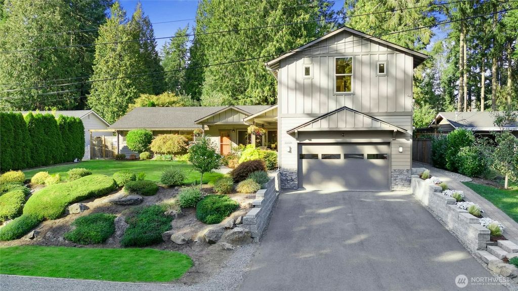 Photo of 12228 NE 62nd Street, Kirkland, WA 98003 (MLS # 2438866)