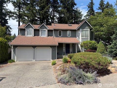 Photo of 23954 SE 42nd Place, Sammamish, WA 98029 (MLS # 2557986)