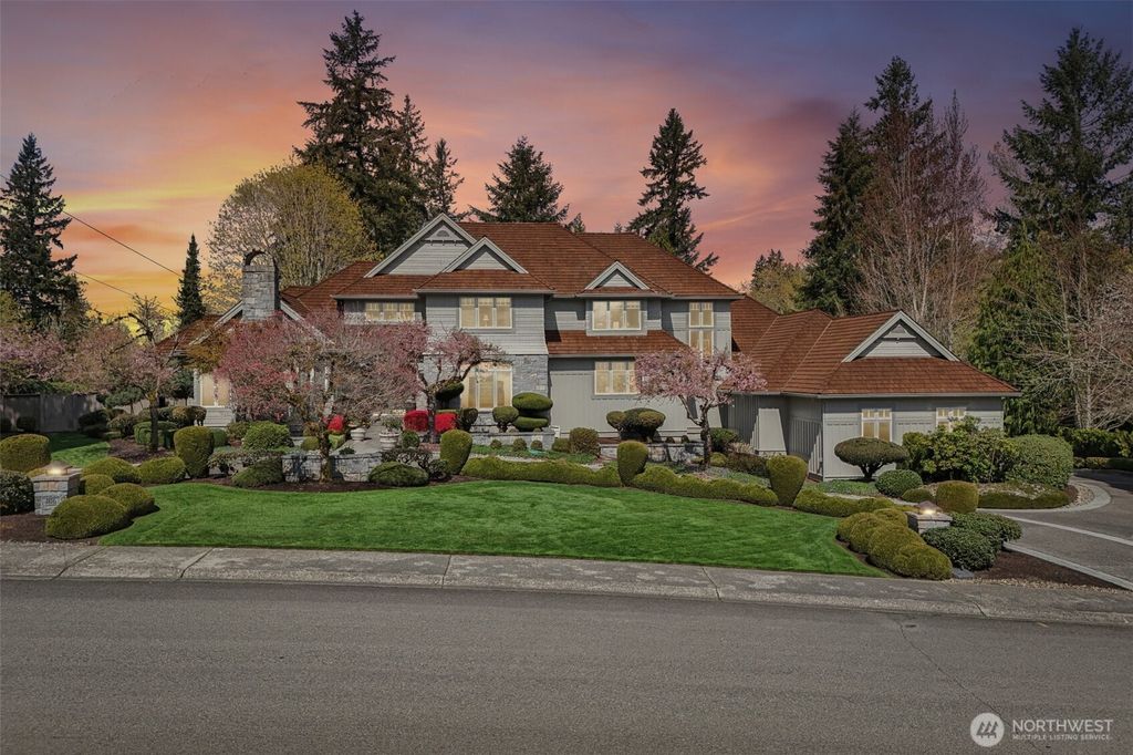 Photo of 406 Windsor Dr SE Dr, Sammamish, WA 98074 (MLS # 2504408)