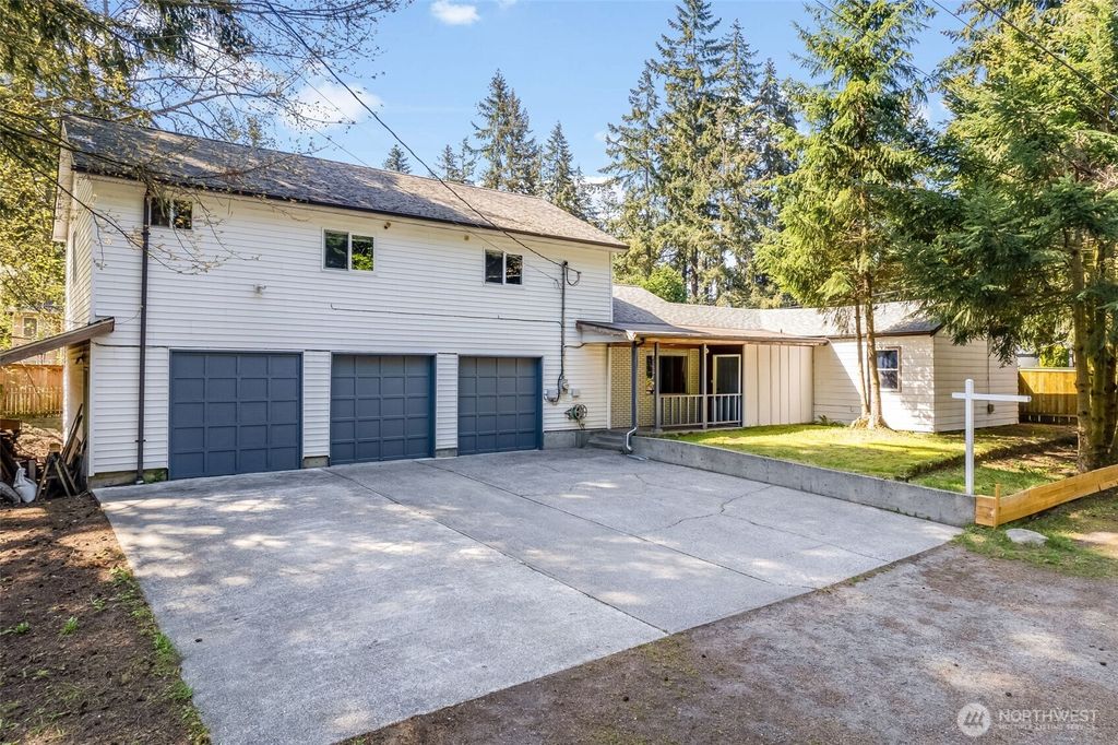 Photo of 603 N 150th Street, Shoreline, WA 98133 (MLS # 2364966)