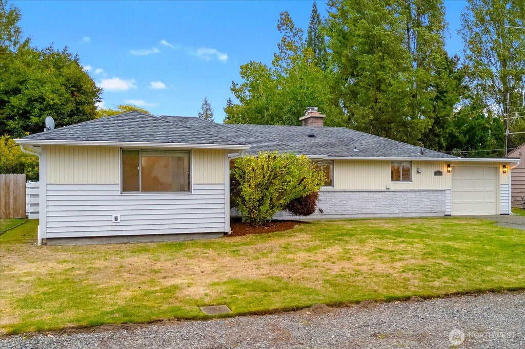 Photo of 23107 84th Avenue W, Edmonds, WA 98026 (MLS # 2588334)