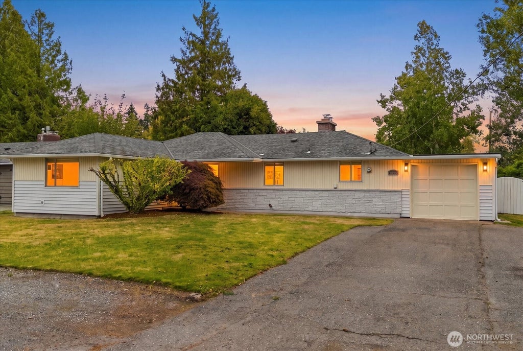 Photo of 23107 84th Avenue W, Edmonds, WA 98026 (MLS # 2588334)