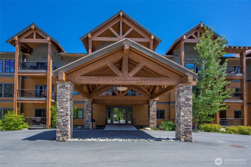 3770 Suncadia Trail 108