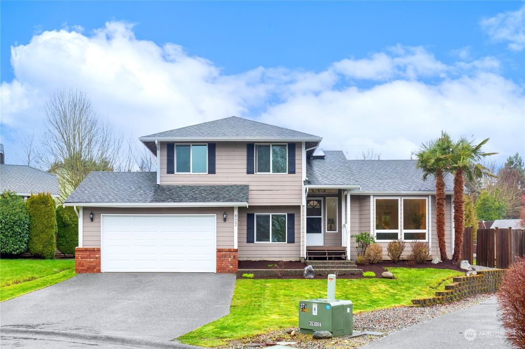 Photo of 822 150th Street SW, Lynnwood, WA 98087 (MLS # 2204946)