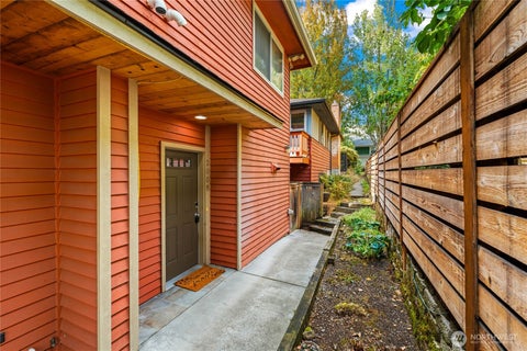 Photo of 2008 SE 15th Ave South AVE, Seattle, WA 98144 (MLS # 2583264)