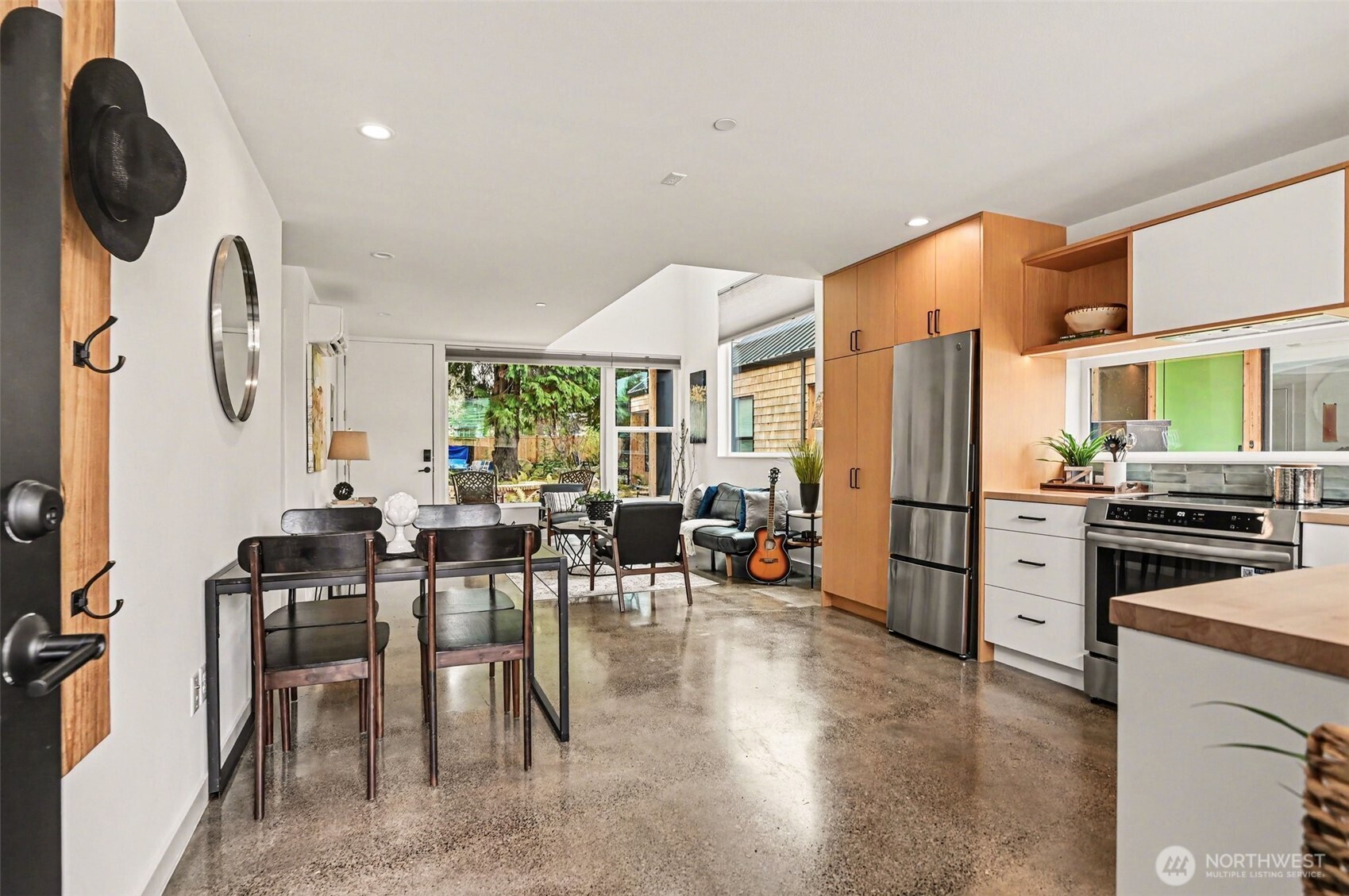 11725 Meridian Avenue N 4