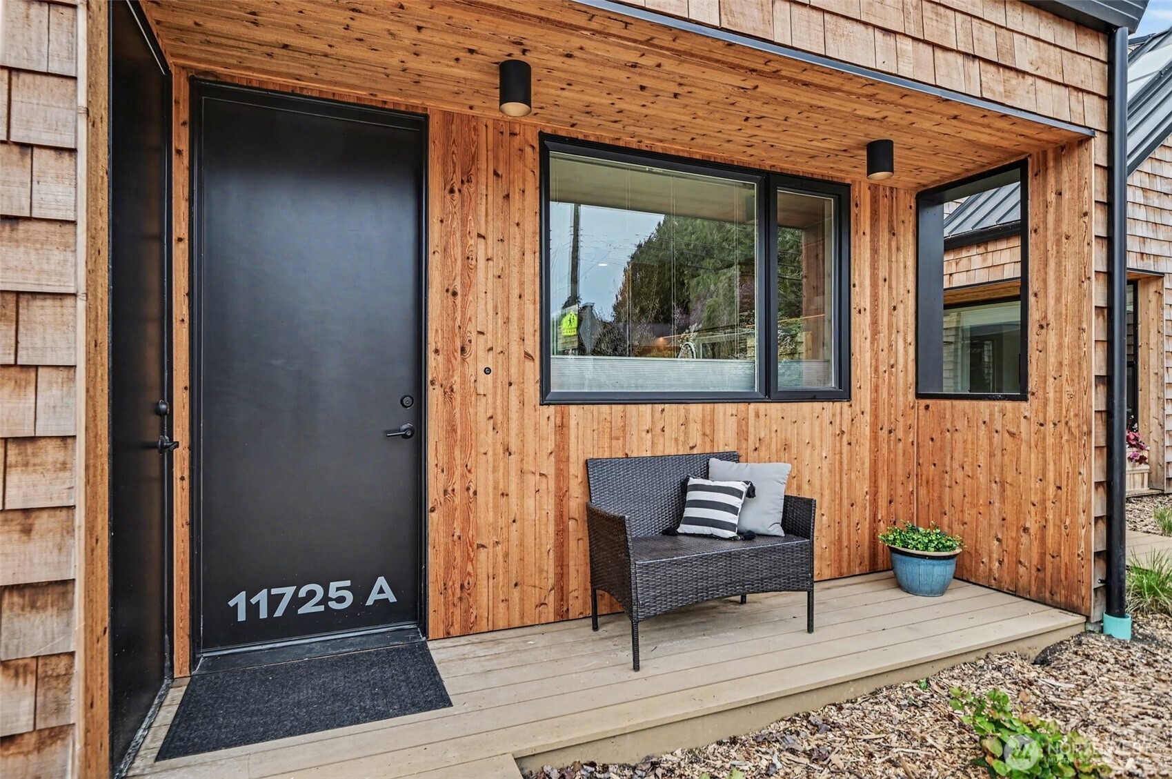 11725 Meridian Avenue N 4