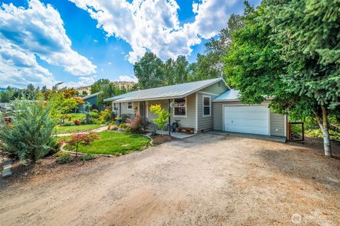 Photo of 120 Mission Creek Road, Cashmere, WA 98815 (MLS # 2552218)