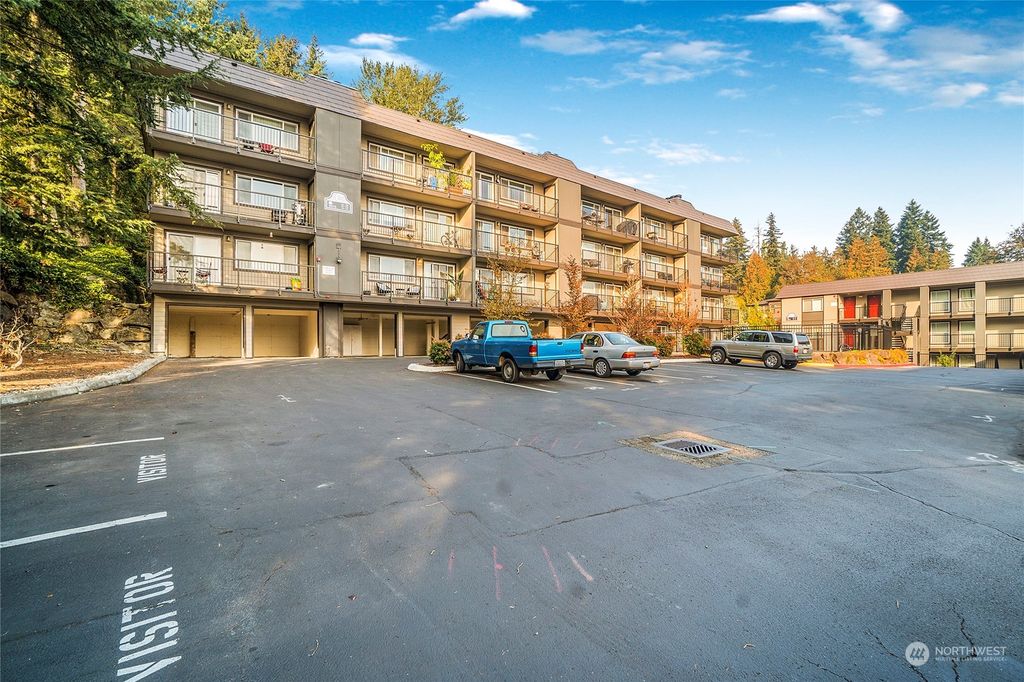 Photo of 9515 NE 180th Street #C-102, Bothell, WA 98011 (MLS # 2017500)