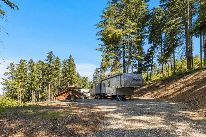 180 Horse Heaven Road