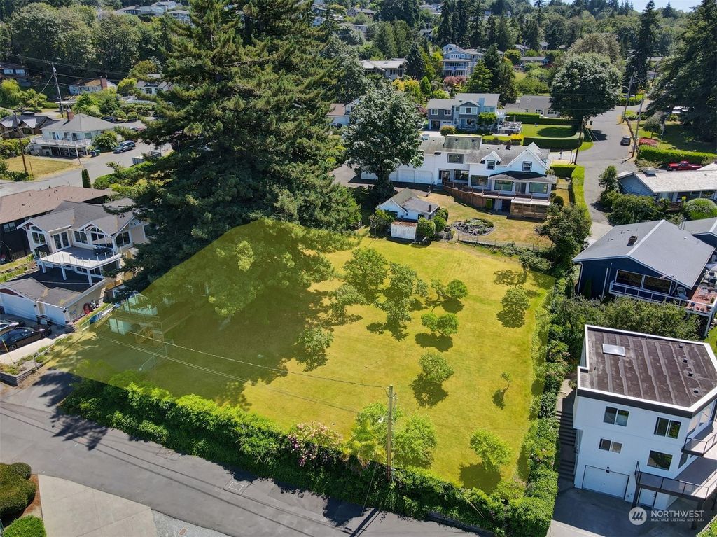 Photo of 405 4th Street, Mukilteo, WA 98275 (MLS # 2266839)