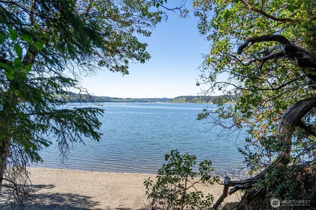 Photo of 890 E Anchor View Lane, Shelton, WA 98584 (MLS # 2521410)