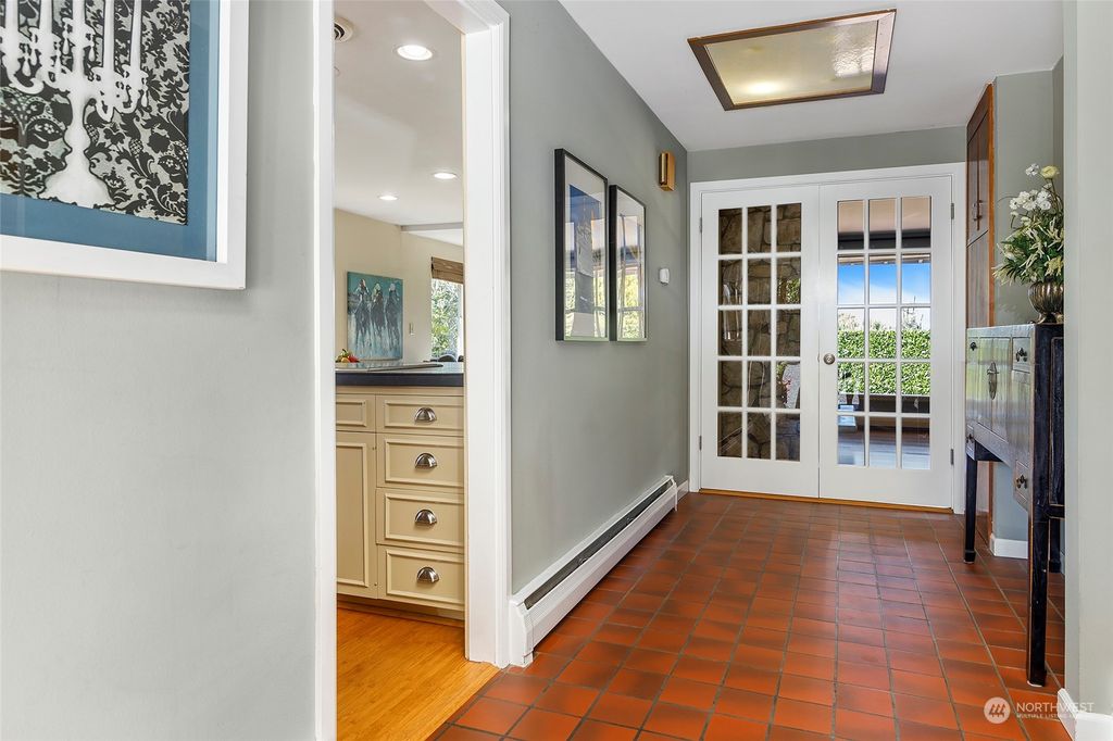 Photo of 1535 10th Place N, Edmonds, WA 98020 (MLS # 2160893)