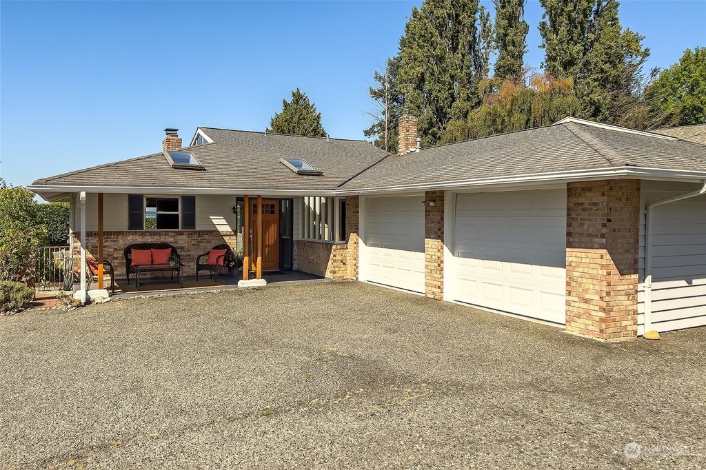 Photo of 1535 10th Place N, Edmonds, WA 98020 (MLS # 2160893)