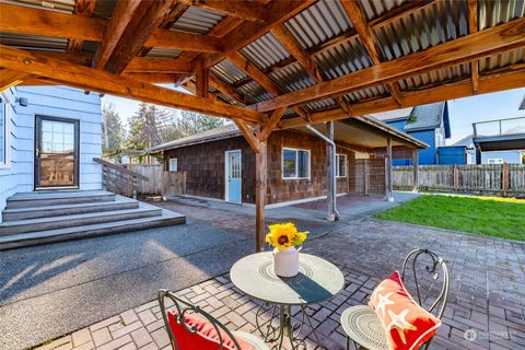 307 Center St La Conner WA 98257