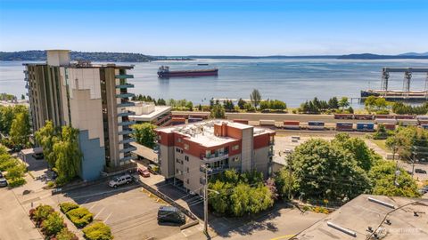 Photo of 507 W Mercer St ST #401, Seattle, WA 98119 (MLS # 2534527)