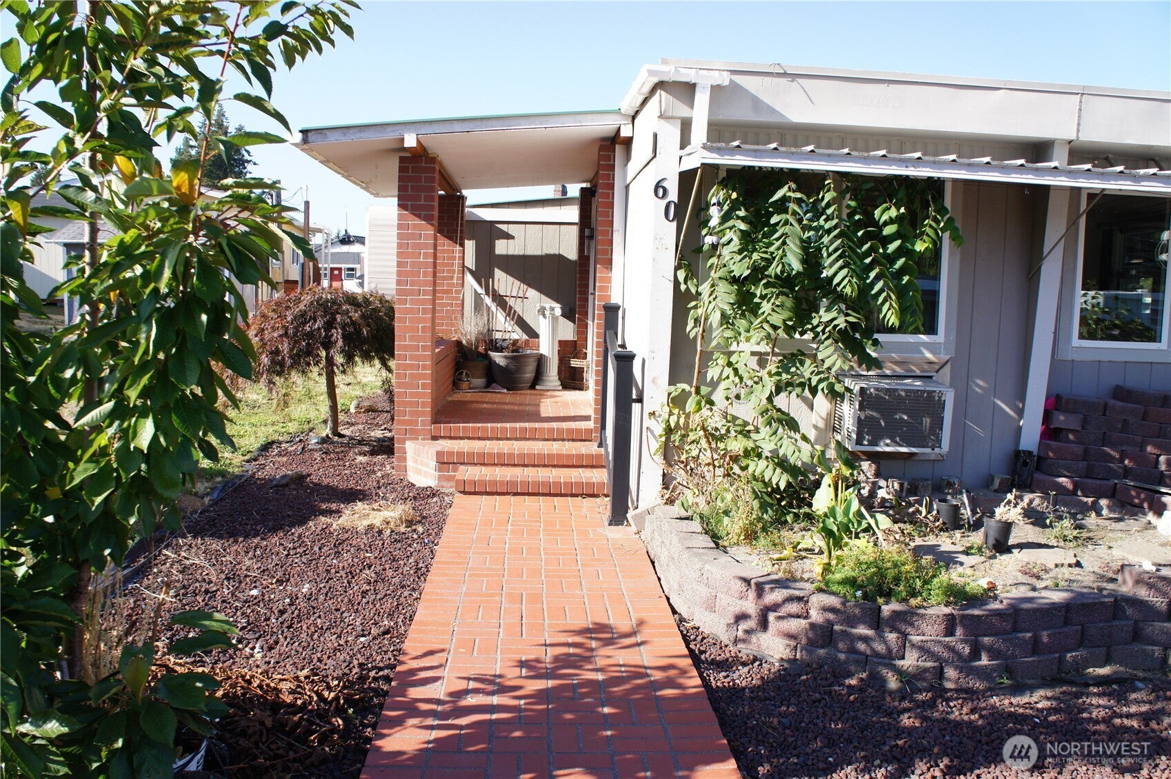 18501 52nd Ave W 60