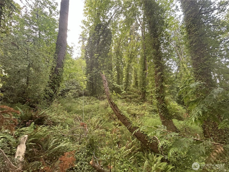 1 SE Goat Trail Rd