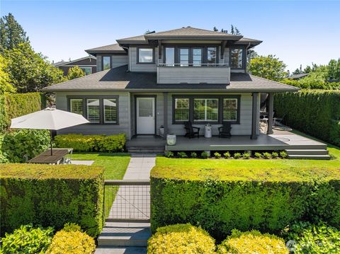 Photo of 1204 6th Street W, Kirkland, WA 98033 (MLS # 2470592)