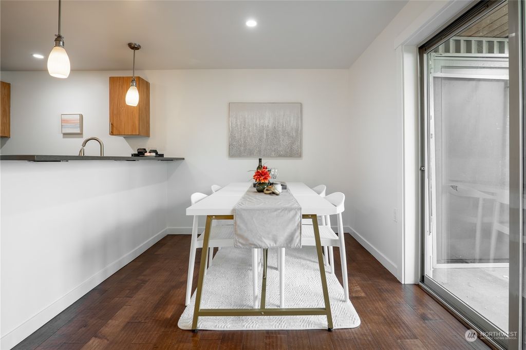 Photo of 15152 NE 82nd Street #104, Redmond, WA 98052 (MLS # 2261238)