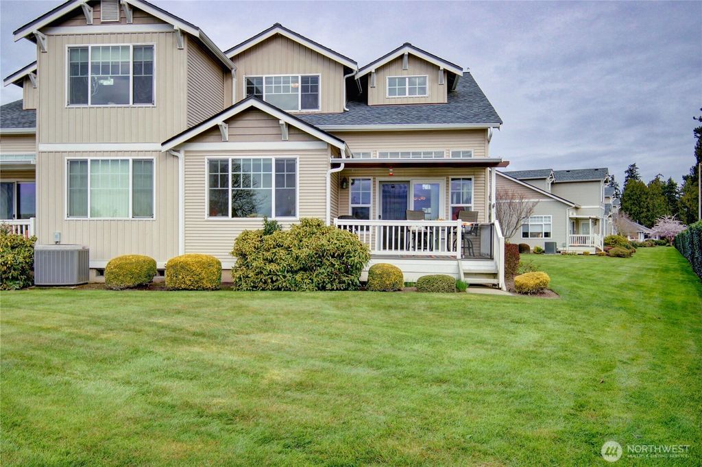 Photo of 1164 decatur Cir, Burlington, WA 98233 (MLS # 2504279)
