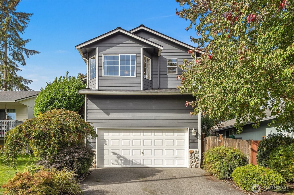 Photo of 1814 111th Drive SE, Lake Stevens, WA 98258 (MLS # 2594266)