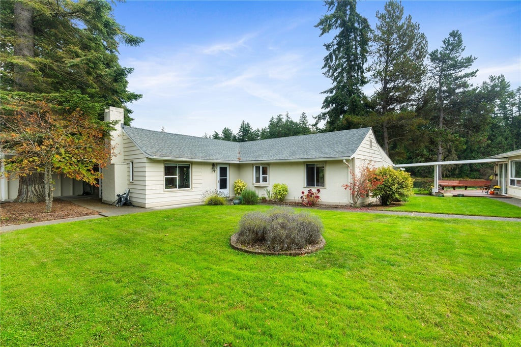Photo of 4419 Loomis Trail Road, Blaine, WA 98230 (MLS # 2596845)