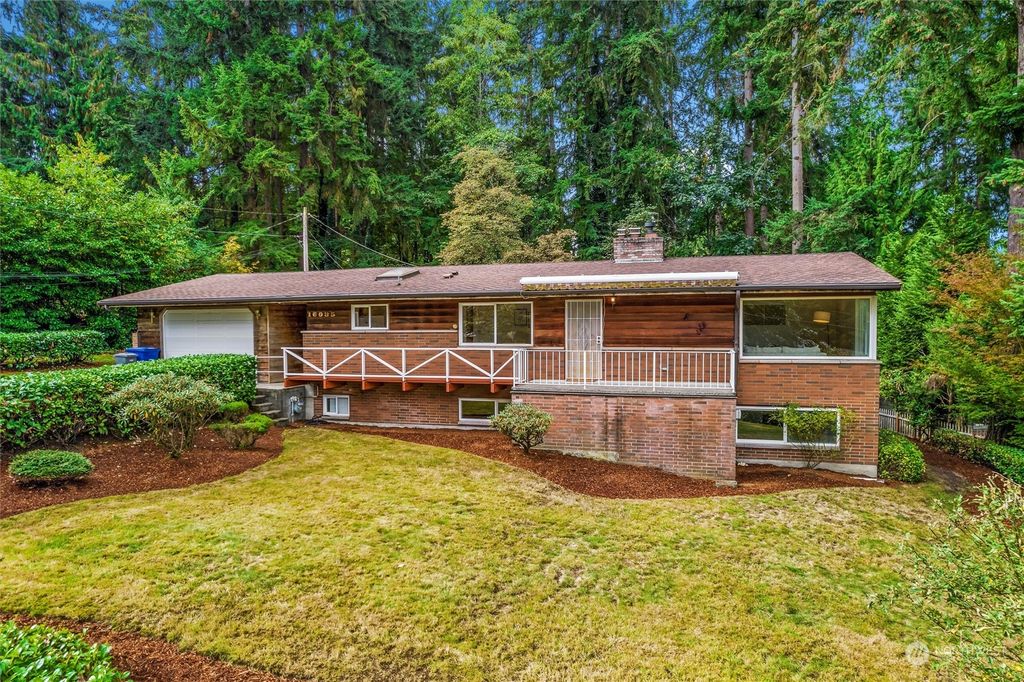 Photo of 16035 74th Avenue NE, Kenmore, WA 98028 (MLS # 2300566)