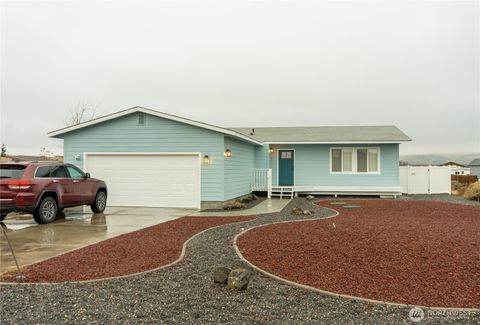 Photo of 304 Airport Way SW, Mattawa, WA 99349 (MLS # 2458552)
