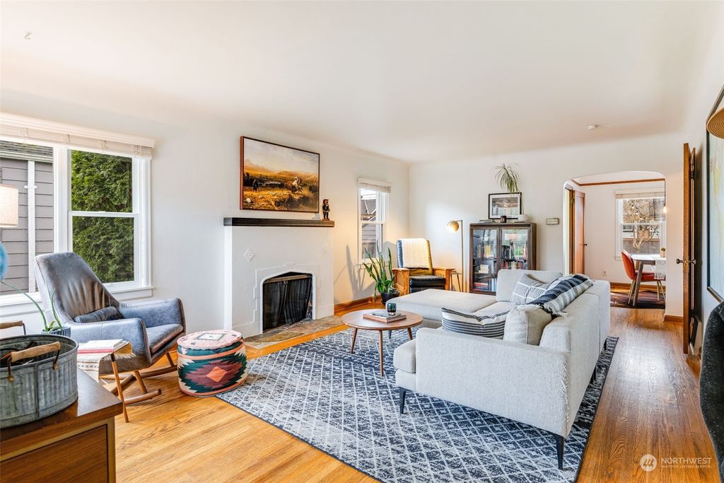 Photo of 8055 22nd Avenue NW, Seattle, WA 98117 (MLS # 2202878)