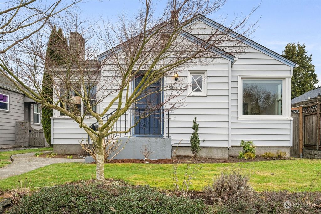 Photo of 8055 22nd Avenue NW, Seattle, WA 98117 (MLS # 2202878)