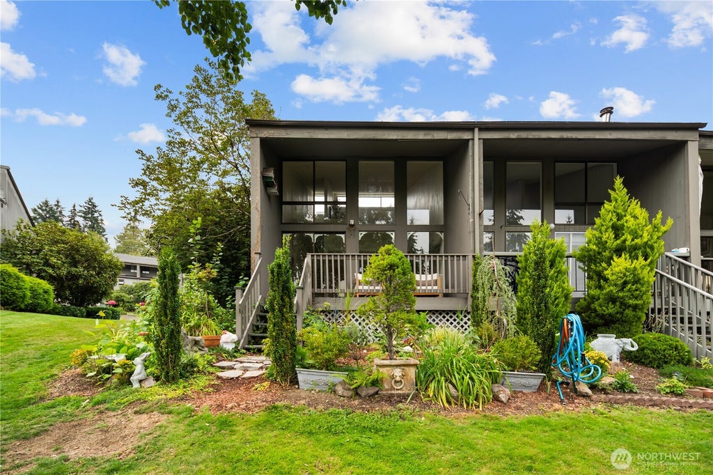 Photo of 6788 138th Avenue NE #623, Redmond, WA 98052 (MLS # 2575281)