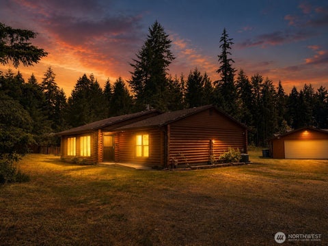 Photo of 21510 S Prairie Road E, Bonney Lake, WA 98391 (MLS # 2536985)