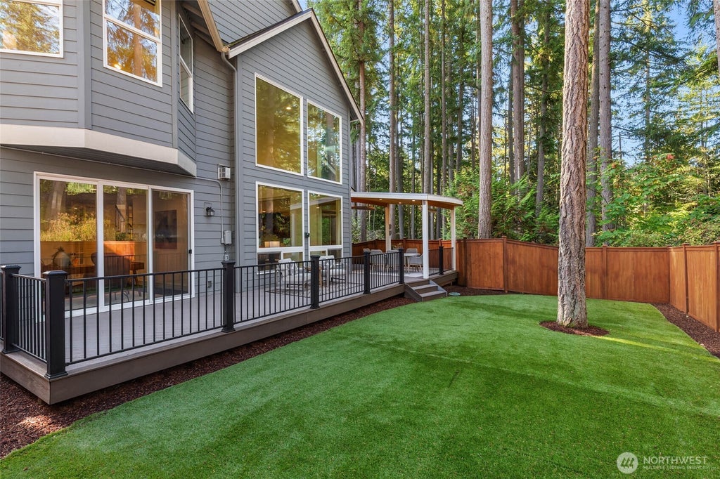 Photo of 21245 NE Inglewood Hill Road, Sammamish, WA 98074 (MLS # 2581653)