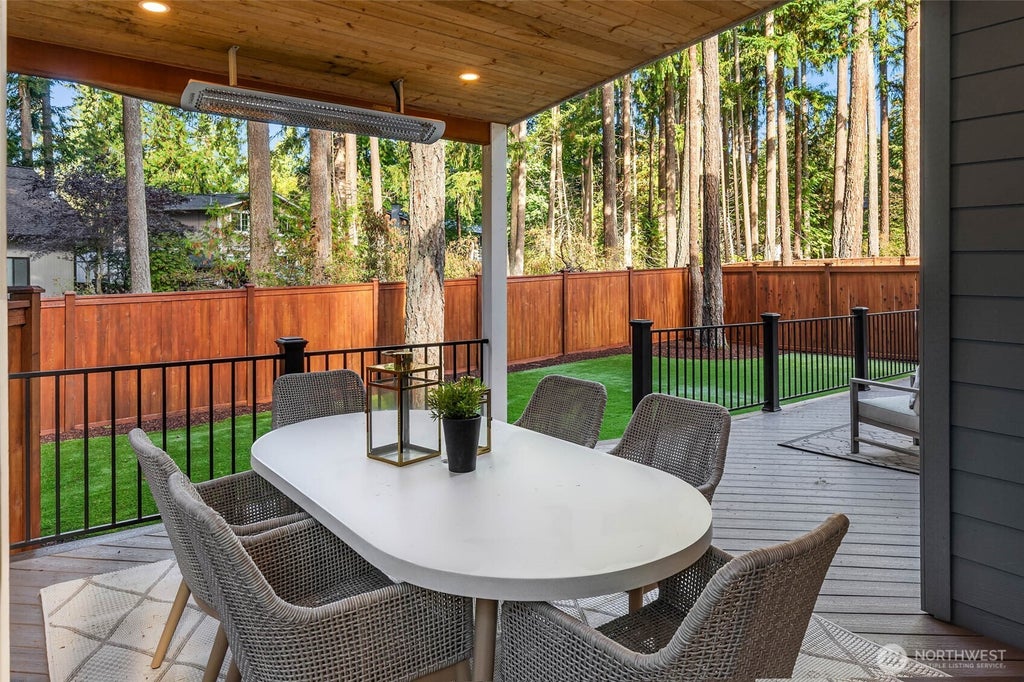 Photo of 21245 NE Inglewood Hill Road, Sammamish, WA 98074 (MLS # 2581653)