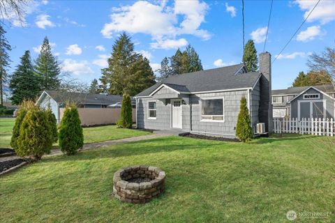 Photo of 645 Roberts Street, Monroe, WA 98272 (MLS # 2467340)