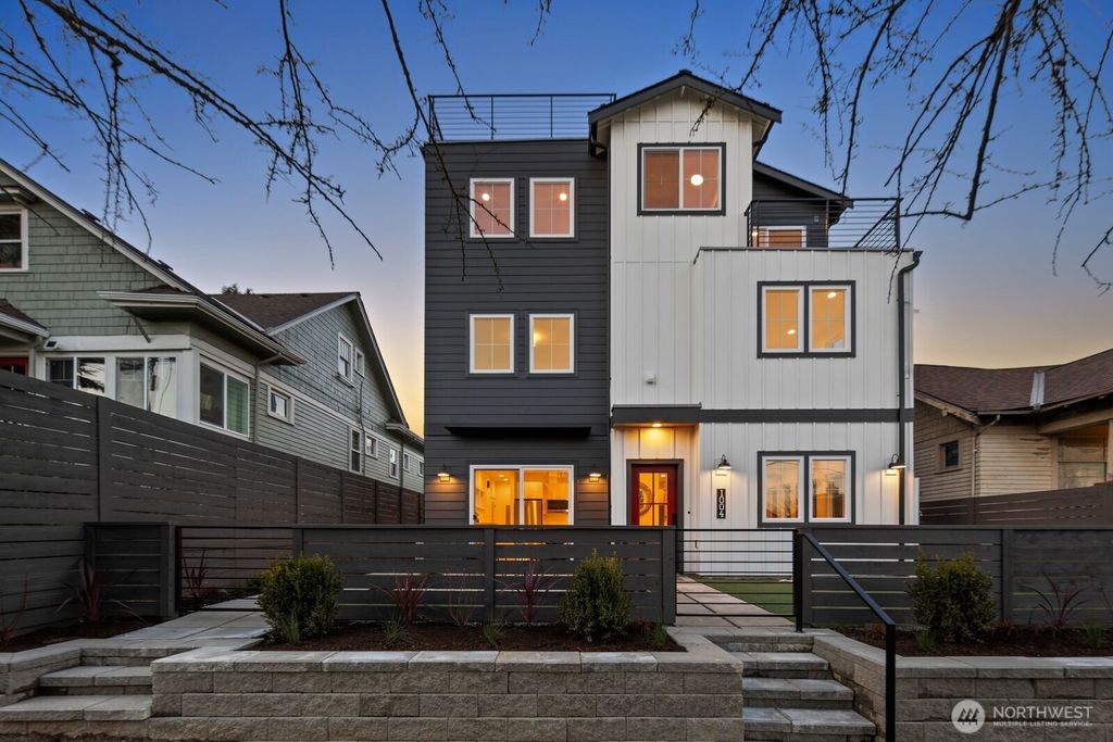 Photo of 1004 N 48th Street #A, Seattle, WA 98103 (MLS # 2497895)