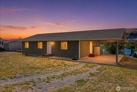 Photo of 109 C Street, Grand Coulee, WA 99133 (MLS # 2551347)