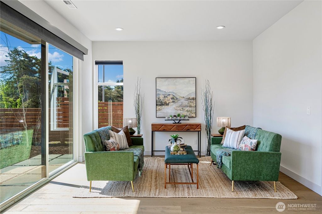 listing image 9365158533175549891