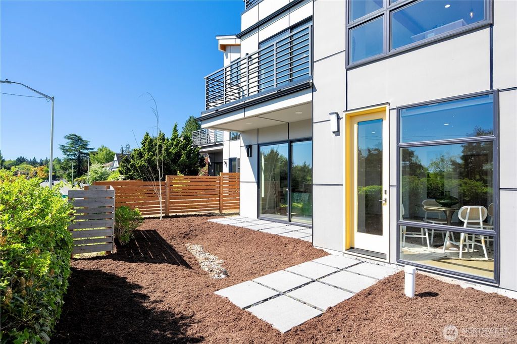 listing image 9360175920942347542